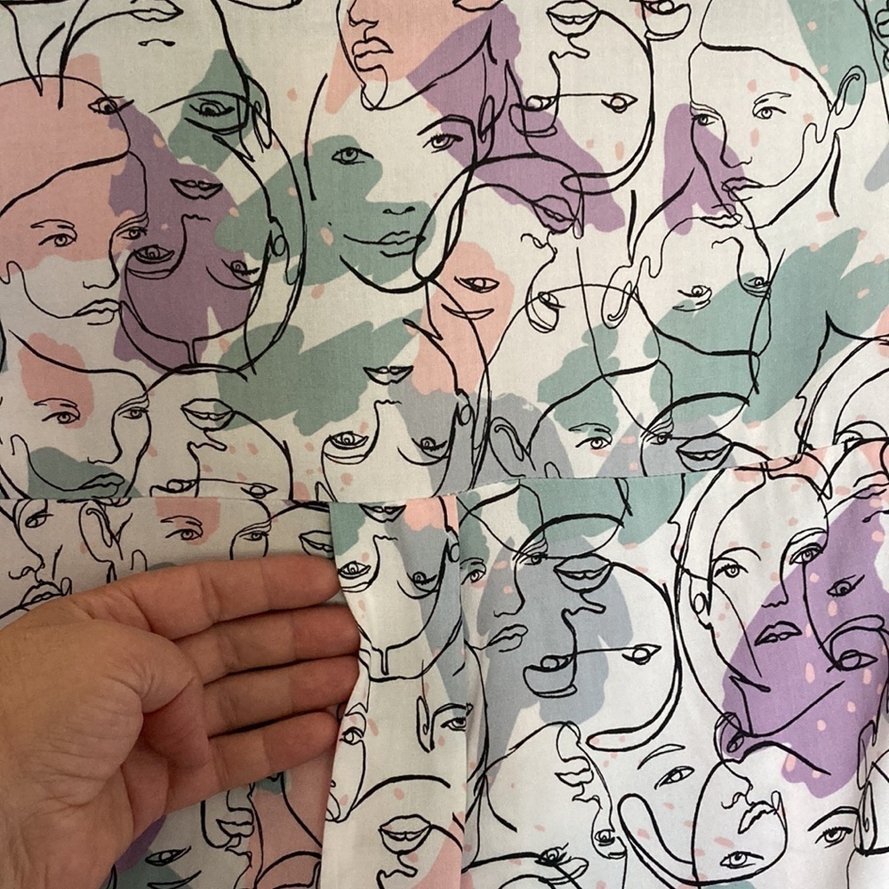 Pull&Bear Faces print White Pink Purple Short sleeve shirt Button Down size XS - Picture 6 of 11